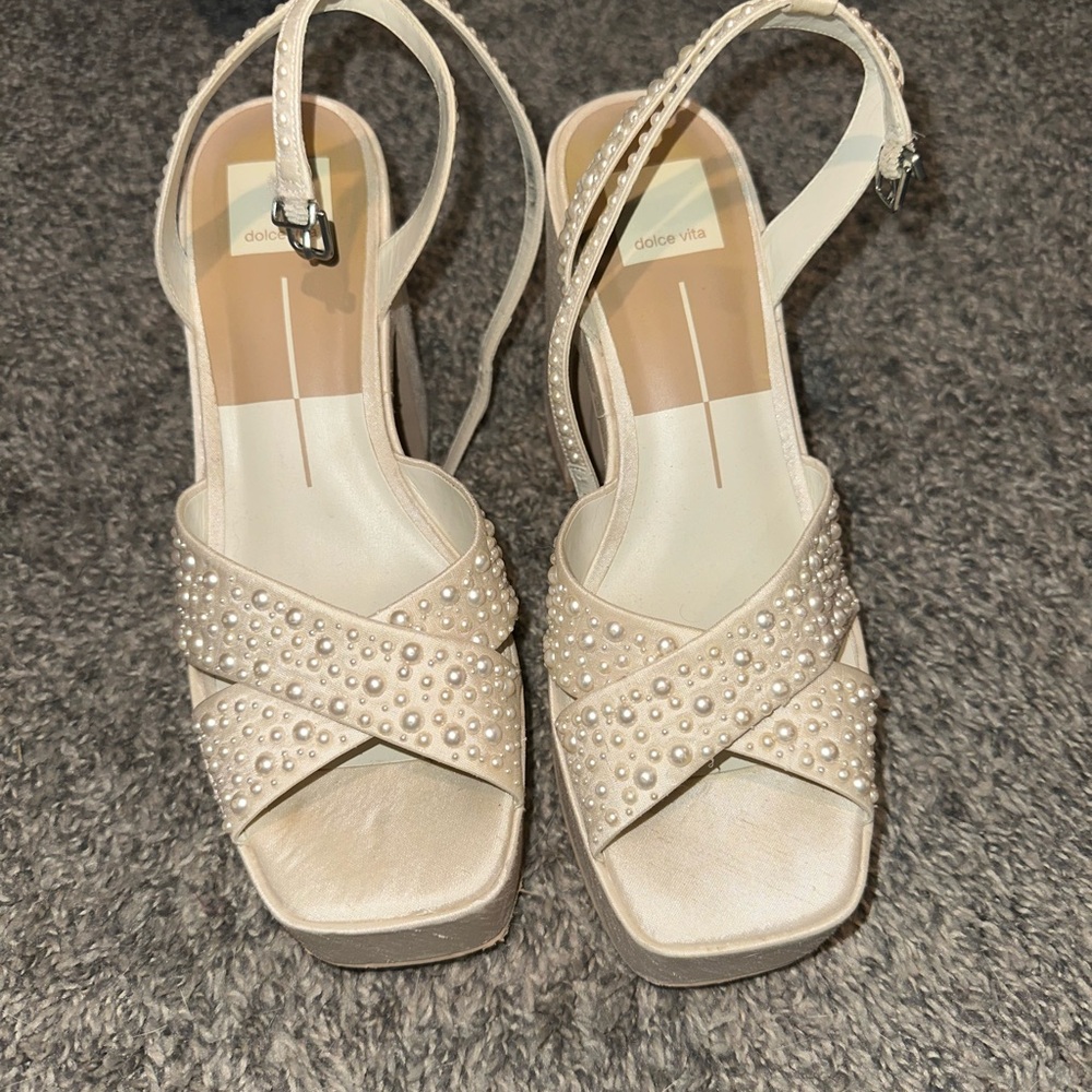 Dolce Vita Wessi Pearl Heels - gently used
